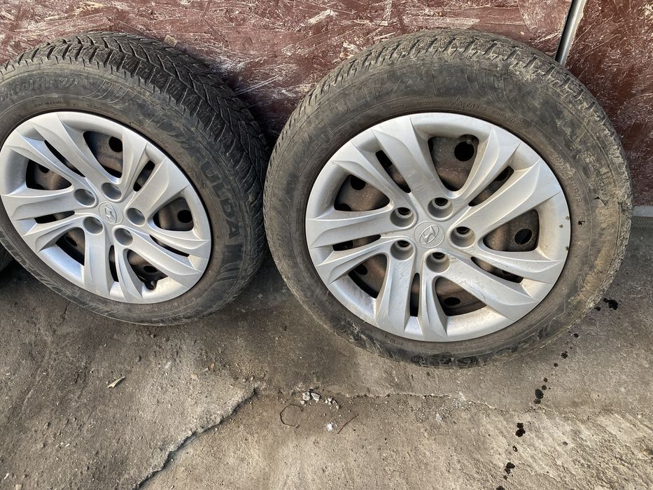 Jante+Cauciucuri+ Capace 205/60 R16 Hyundai i40 Pret 1000 lei