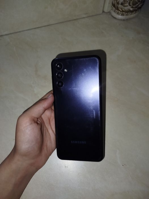 Samsung m13 sotiladi Holati ideal