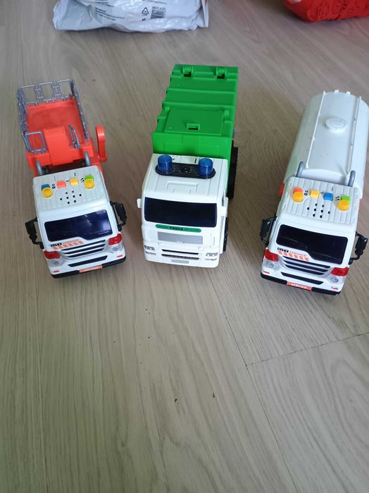 Детски камиончета ,със звук и светлина