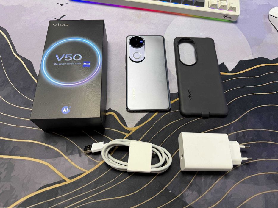 Vivo V50 (12/256 GB)