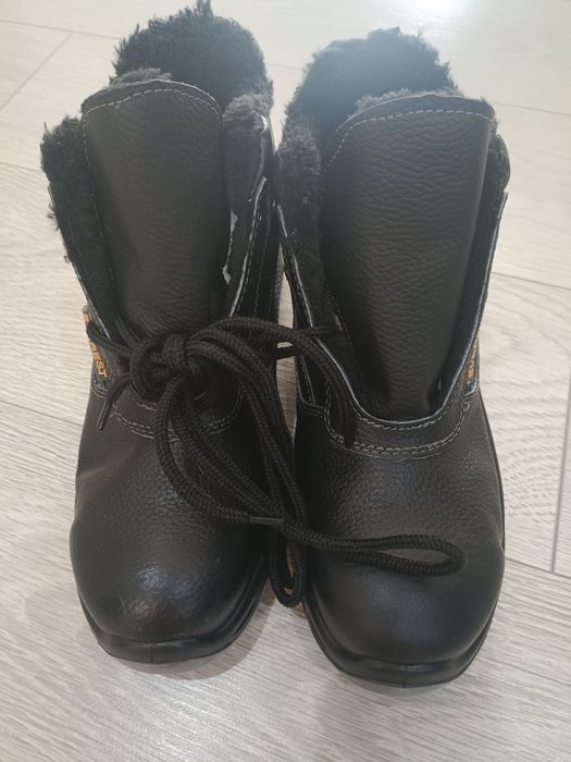 Продам спец.обувь