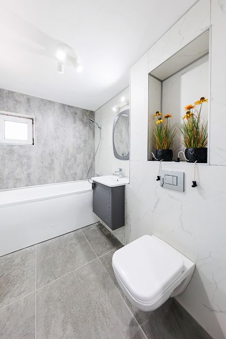 Citește tot - închiriez  Apartament 3 camere centru
