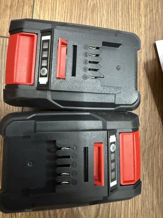 Kit 2 acumulatori si incarcator dublu Einhell