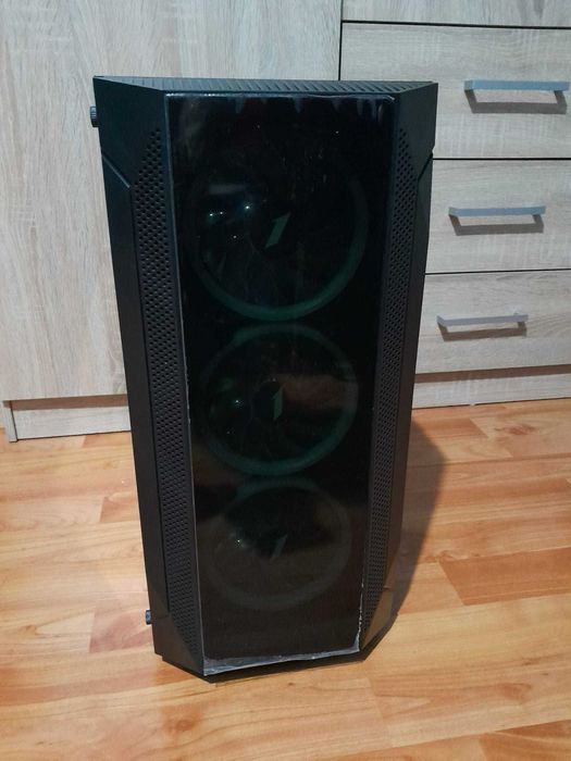 Unitate i7 6700K, 16GB DDR4, RADEON RX 480 8GB DDR5 256 BITI