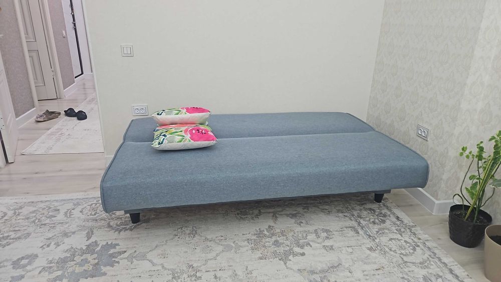 Мягкая мебель - диван