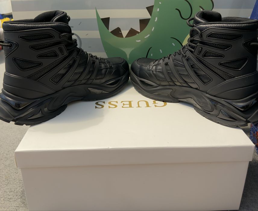 Зимни обувки Guess