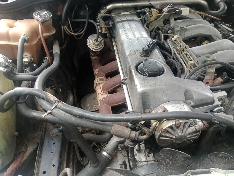 Piese pentru Mercedes W124 300 D