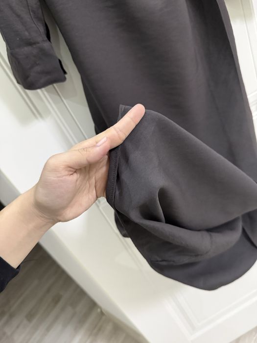 Платье от Zara тёмно-серого цвета