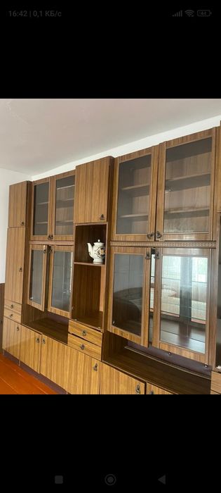 Сдам пол дома три комнаты