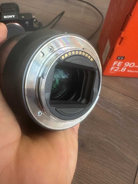 Разпродавам Sony a7 IV / Sony 90mm Macro / Sigma 28-70mm f2.8)