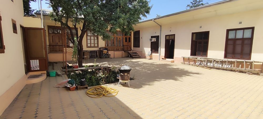 Hovli sotiladi 3,2 sotix