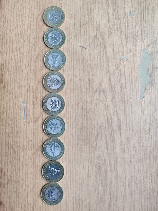 Продам монеты 100