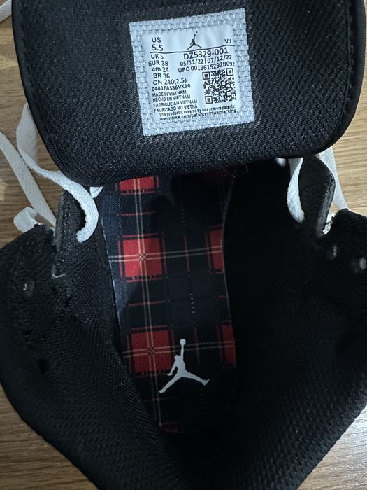 Jordan 1 Mid Tartan Swoosh