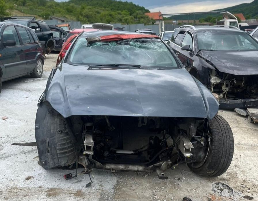 Dezmembrez Mercedes Cls 3.0 Diesel