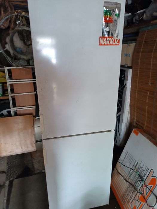 Продам холодильник морозильник