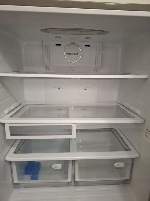 Продам хололодильник Самсунг