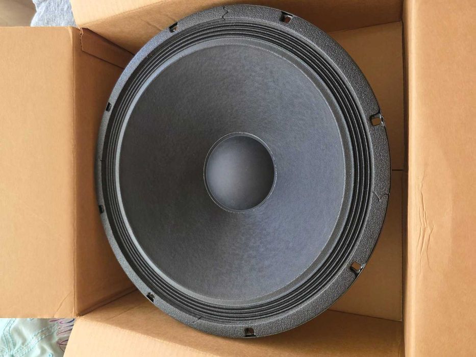 Difuzoare Eminence Alpha-15A