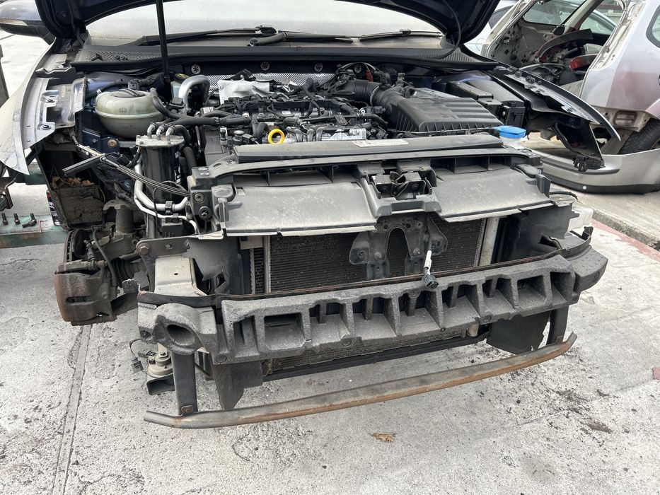 Tragher panou frontal complet vw passat b8 motor 2.0 CRLB