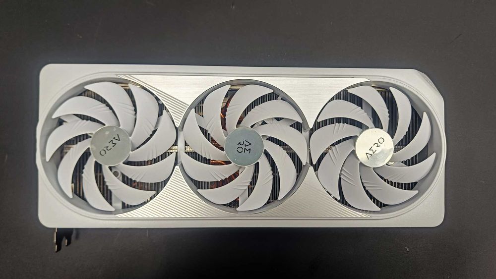 Gigabyte RTX 4090 AERO OC 24G
