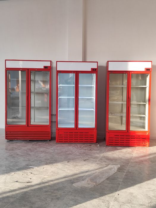 Витринный холодильник