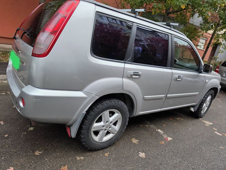 Vând Nissan x-trail t 30