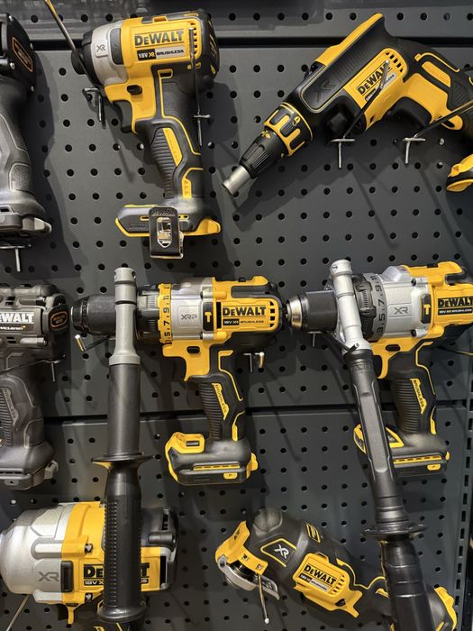 DeWALT Машини, Инструменти, Консумативи, Аксесоари и Работно облекло