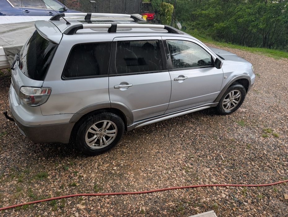 Mitsubishi Outlander benzina si gpl
