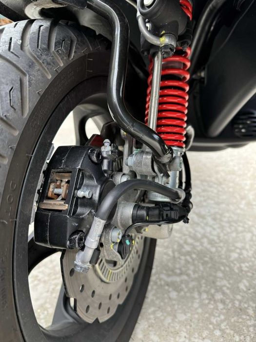 Piaggio MP3 500 HPE Sport Advanced — Ca NOU! Doar 3.500 KM | Permis Cat. B |