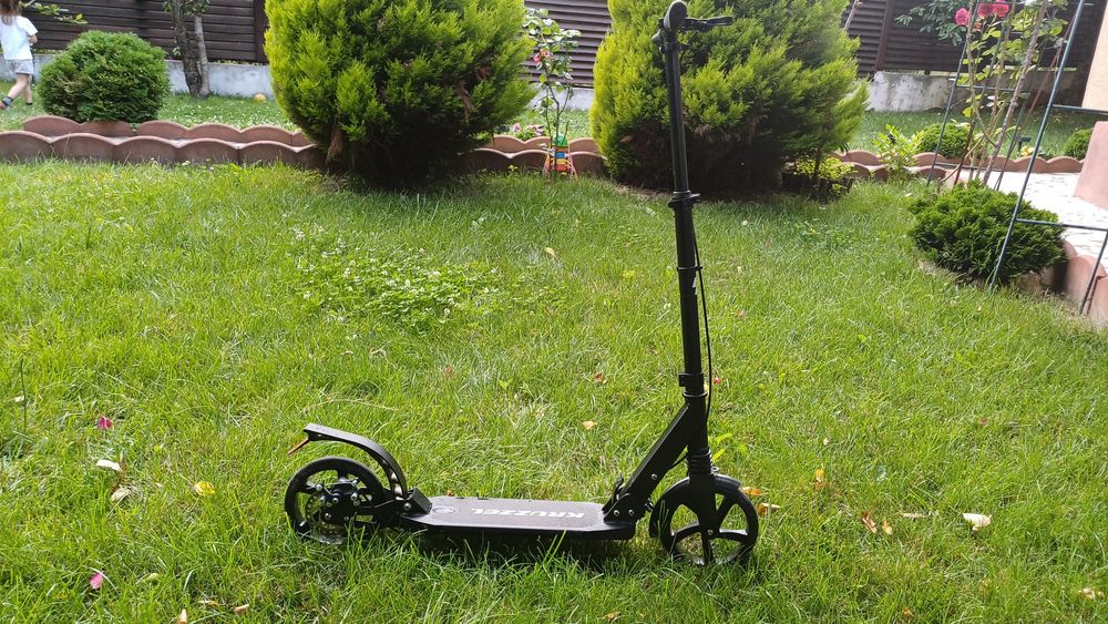 Trotineta  copii(Trimit prin cargus suport eu transport)