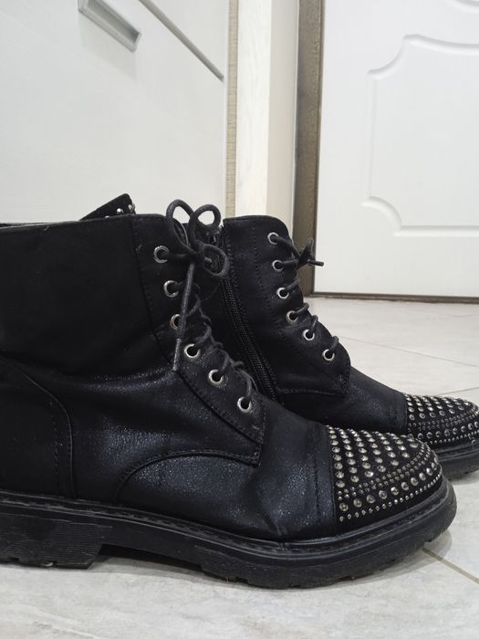 Детские осенние ботинки