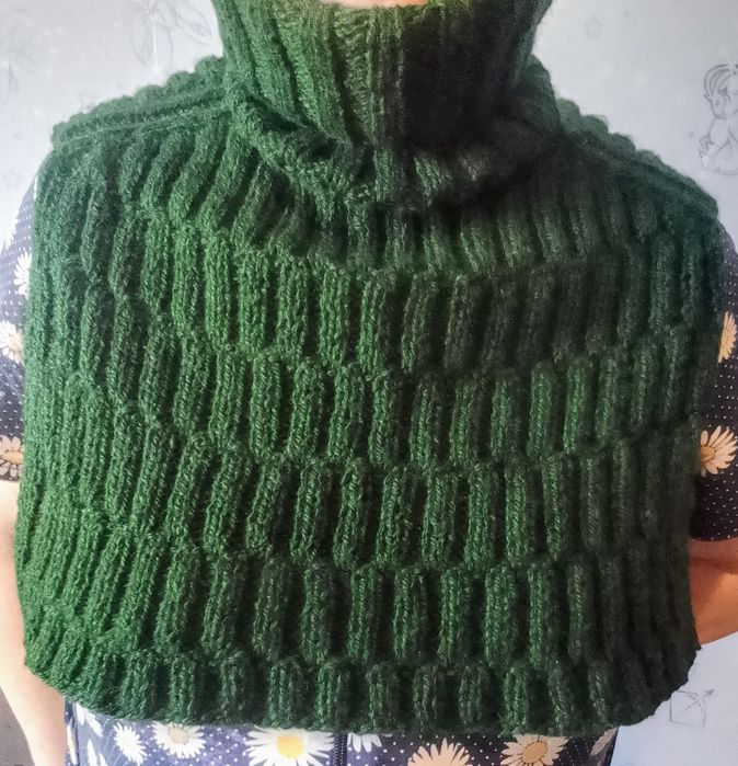 Продам манишки вязанные