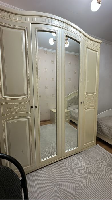Продам спальный гарнитур дешево