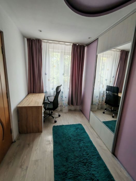Închiriez apartament