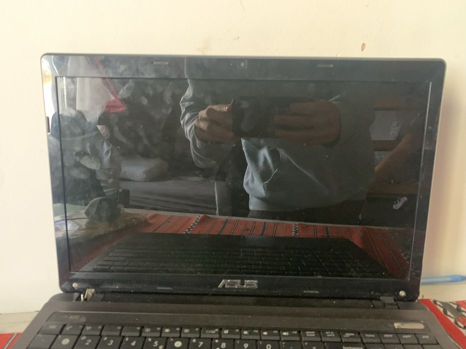 Vand laptopuri utilizate