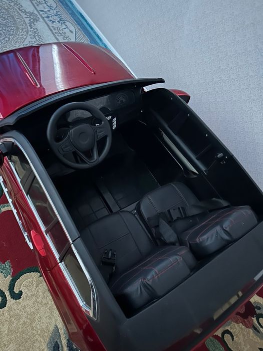 Детский автомобиль