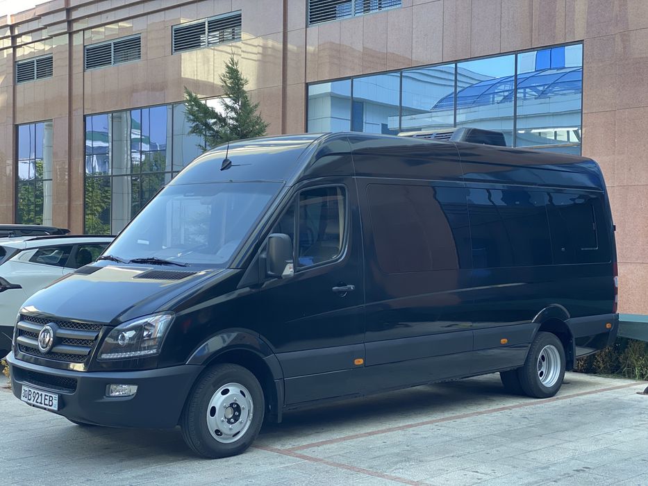 Ўзбекистон бўйлаб саёхат  янги микроавтобусда