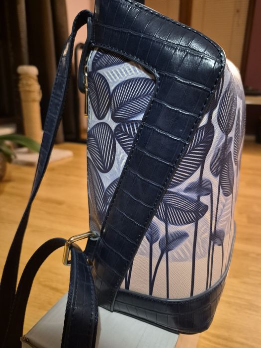 Дамска раница Axel