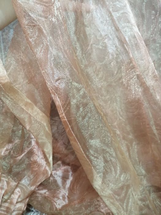 Продам тюль, отличное состояние.