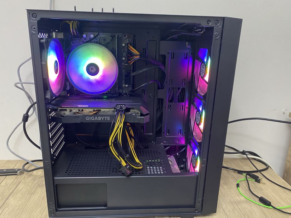 Продаю компьютер!!! Хороший,