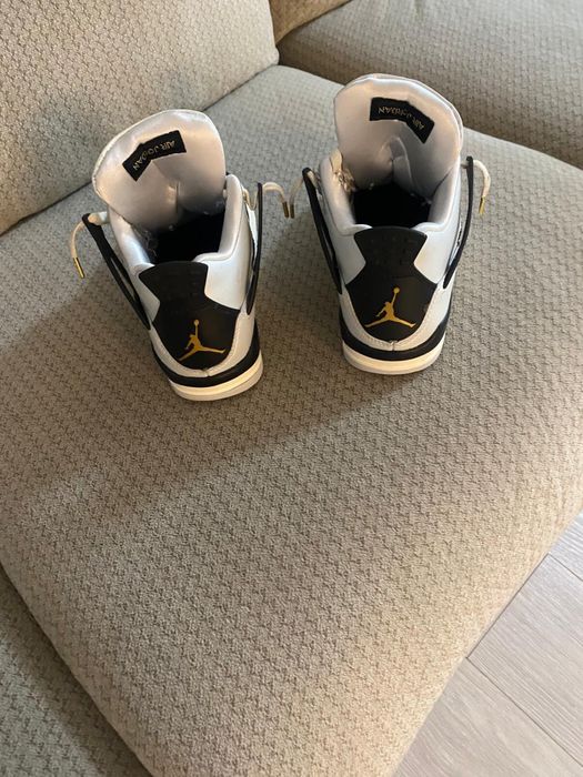 Adidasi baiat AIR JORDAN 4 RETRO