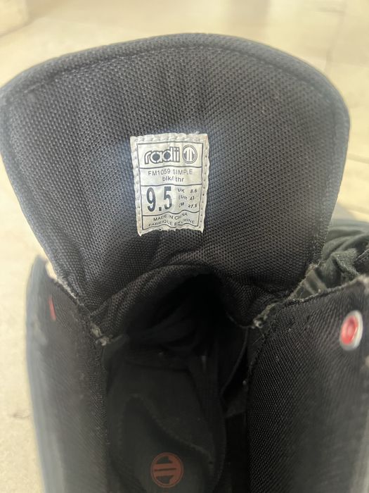 Кожени кецове и кецове ADIDAS,