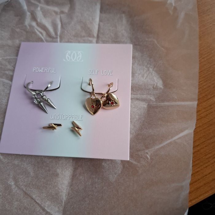 Бижута обици и синджирче