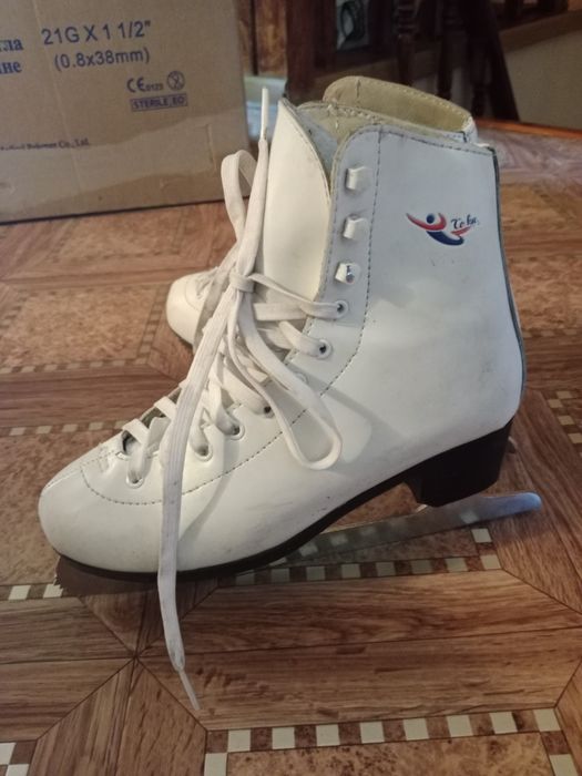 Продам коньки б/у