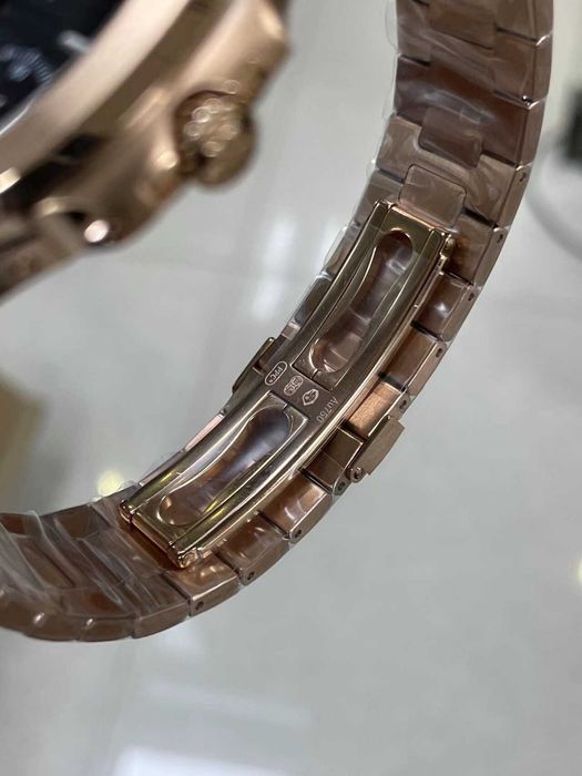 patek philippe nautilus power rsserve