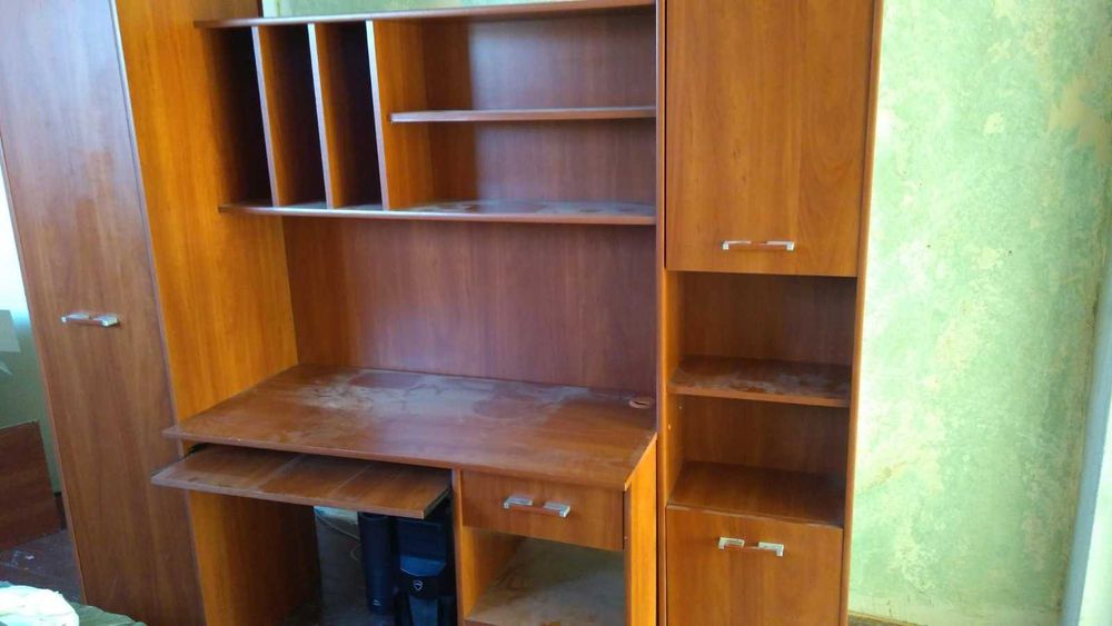 Секция-бюро за детска стая