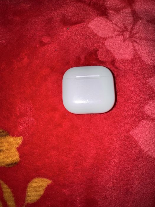 Airpods 4 originale impecabile !!