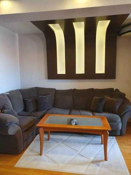 Дава се под наем Тристаен апартамент в Бургас, Възраждане - 95 кв.м за 612 € - Снимка #2