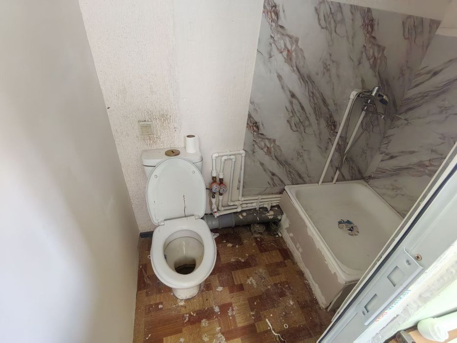 Продаётся 1 комнатная квартира в Чирчике