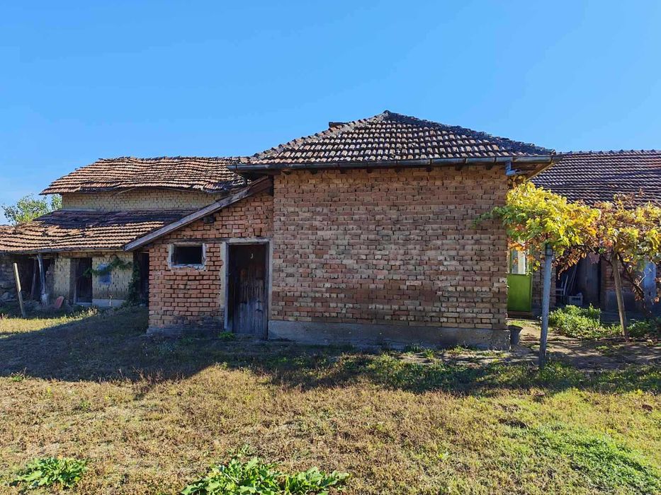 Продава се Къща в с. Новачене, Област Плевен - 361 кв.м за 37 €/кв.м - Снимка #9