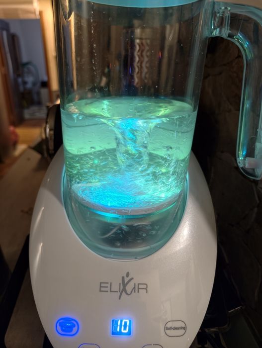 H2 water+magnetic water. Apa hidrogenata